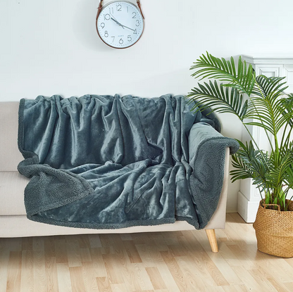Waterproof Plush Blanket for Cats & Dogs Sherpa