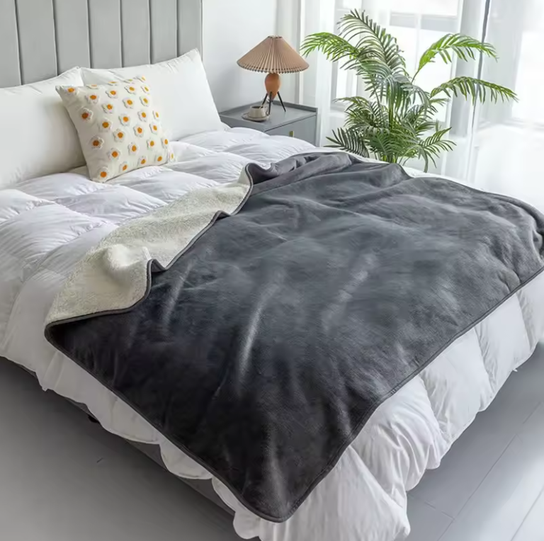 Waterproof Plush Blanket for Cats & Dogs Sherpa