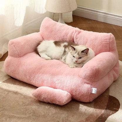 Luxury Warm Plush Bed for Cats Regal Retreat