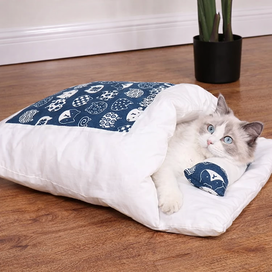Cozy Plush Bed for Cats & Dogs Enclosed