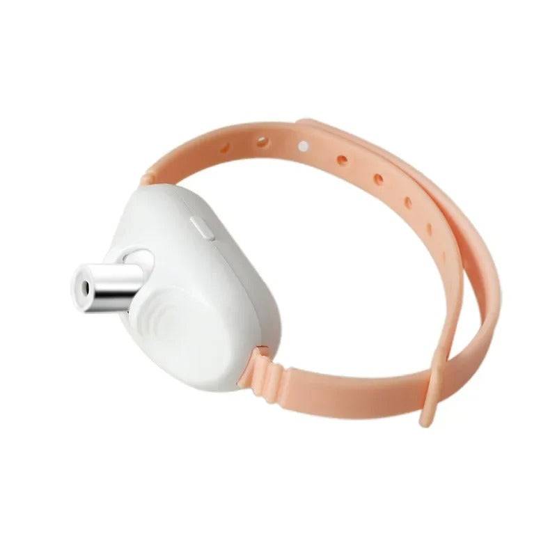Smart Interactive Collar for Cats Entertained Effortlessly Hands